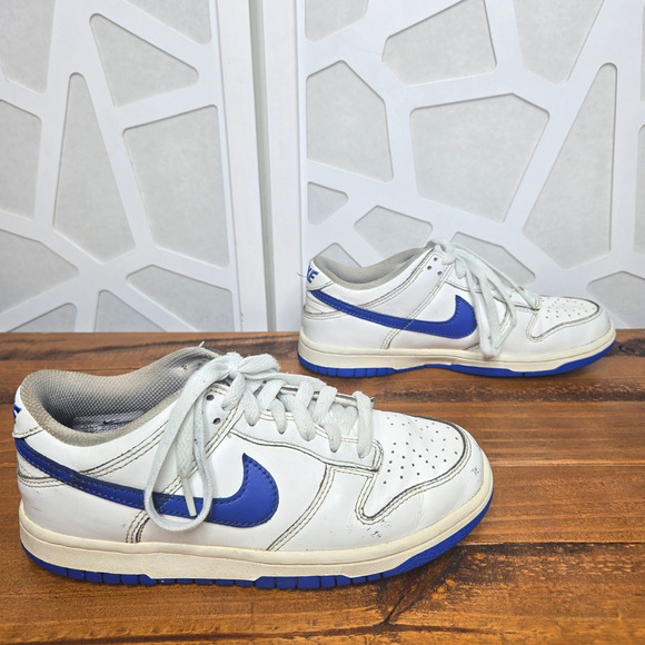 Nike Dunk Low GS Summit Hyper Royal Blue/White Size 4Y Streetwear Varsity Sports - Picture 4 of 7
